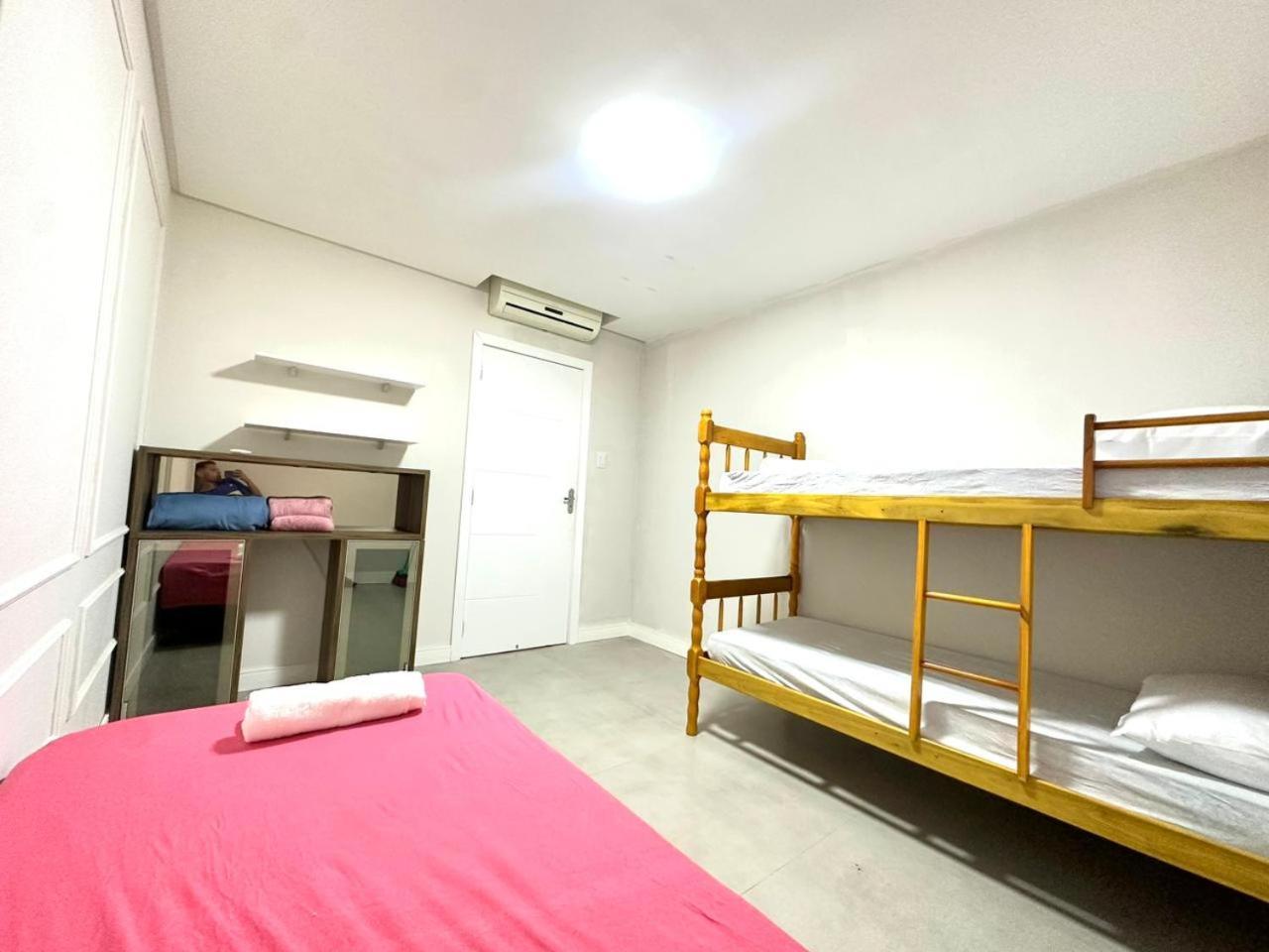 Casa / Pousada Penelope Bed & Breakfast Balneario Camboriu Exterior photo